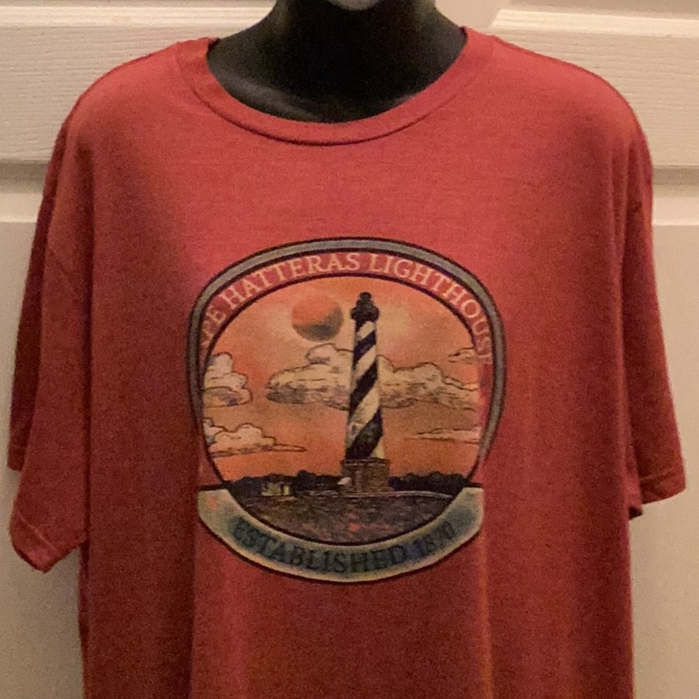 Fun to Wear Cape Hatteras Lighthouse Size 2 X-Large  Unisex Tee Shirt Pre -Loved